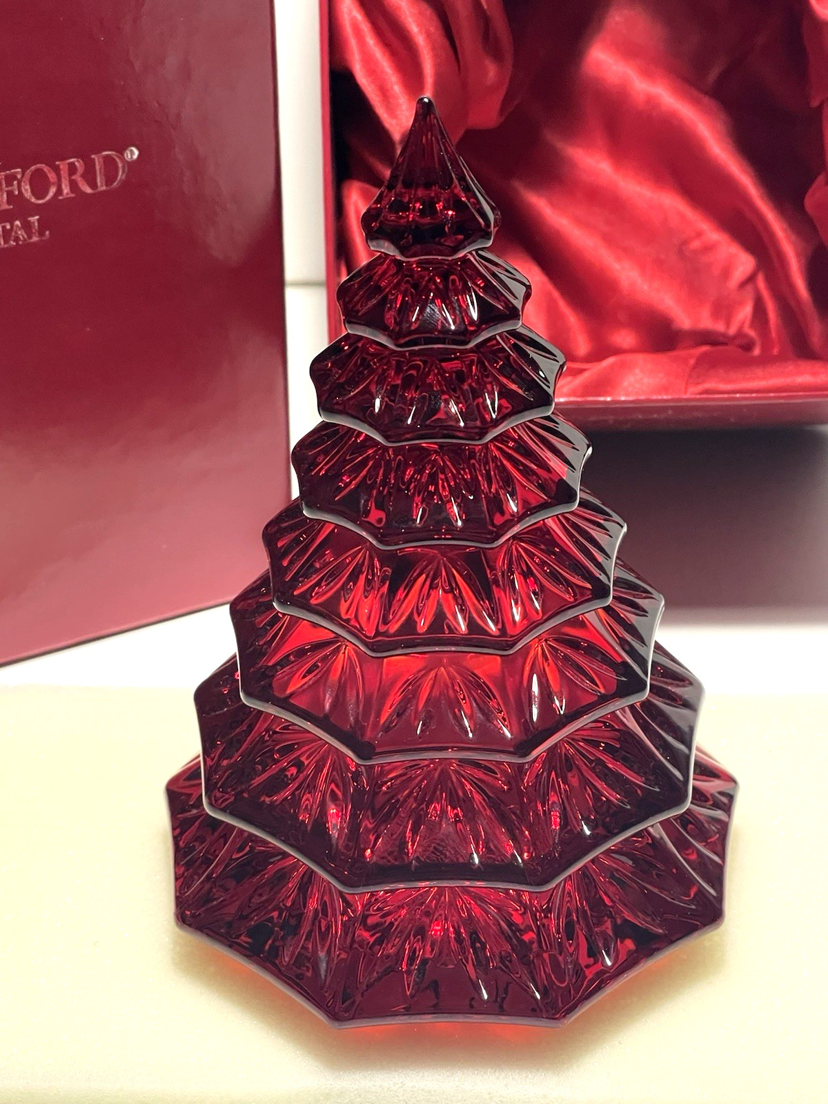 WATERFORD CRYSTAL SOLID CHRISTMAS TREE FIGURINE RED 6.5″