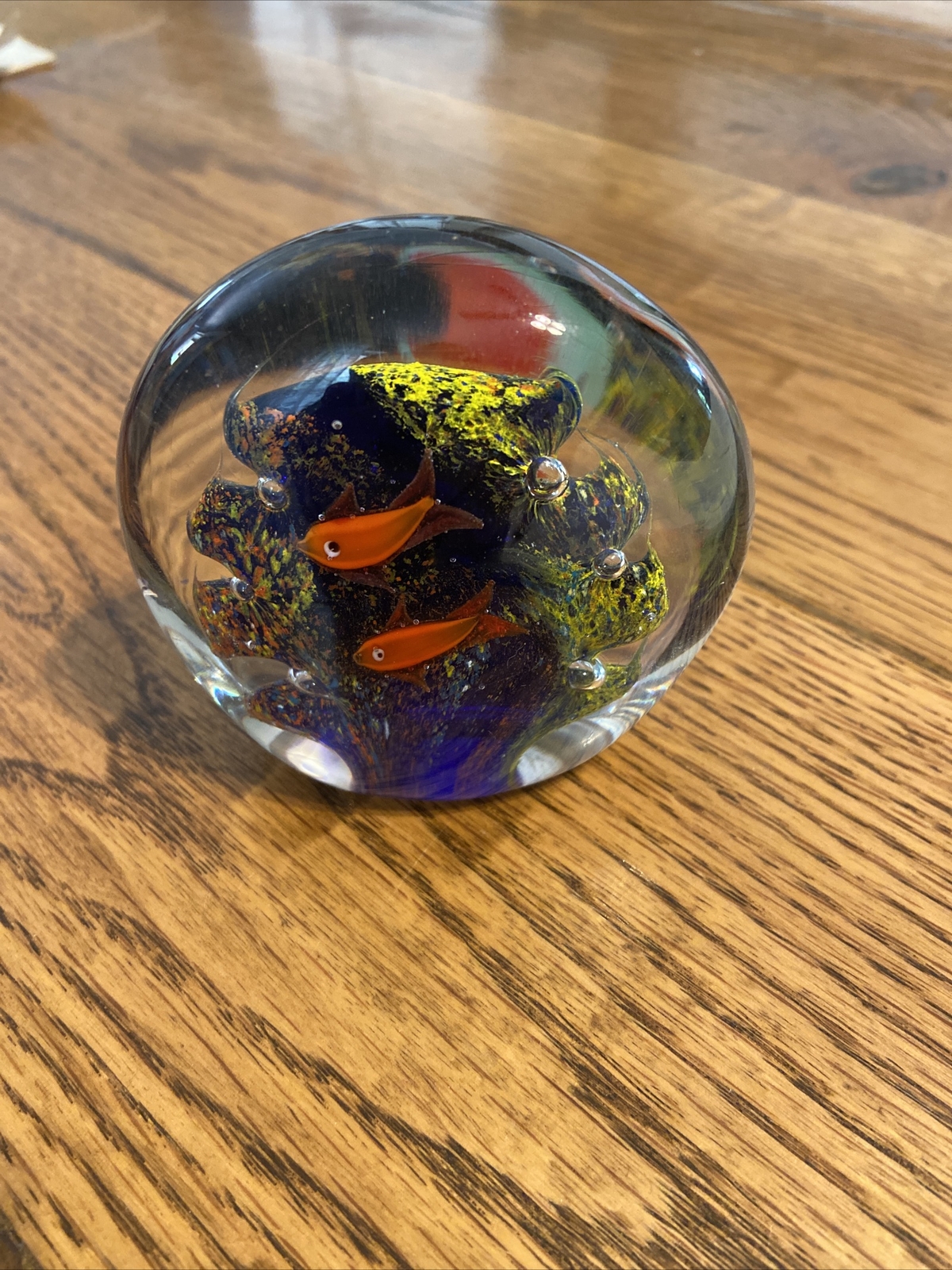 VTG Paperweight Glass Ocean Fish Water Colorful Nautical
