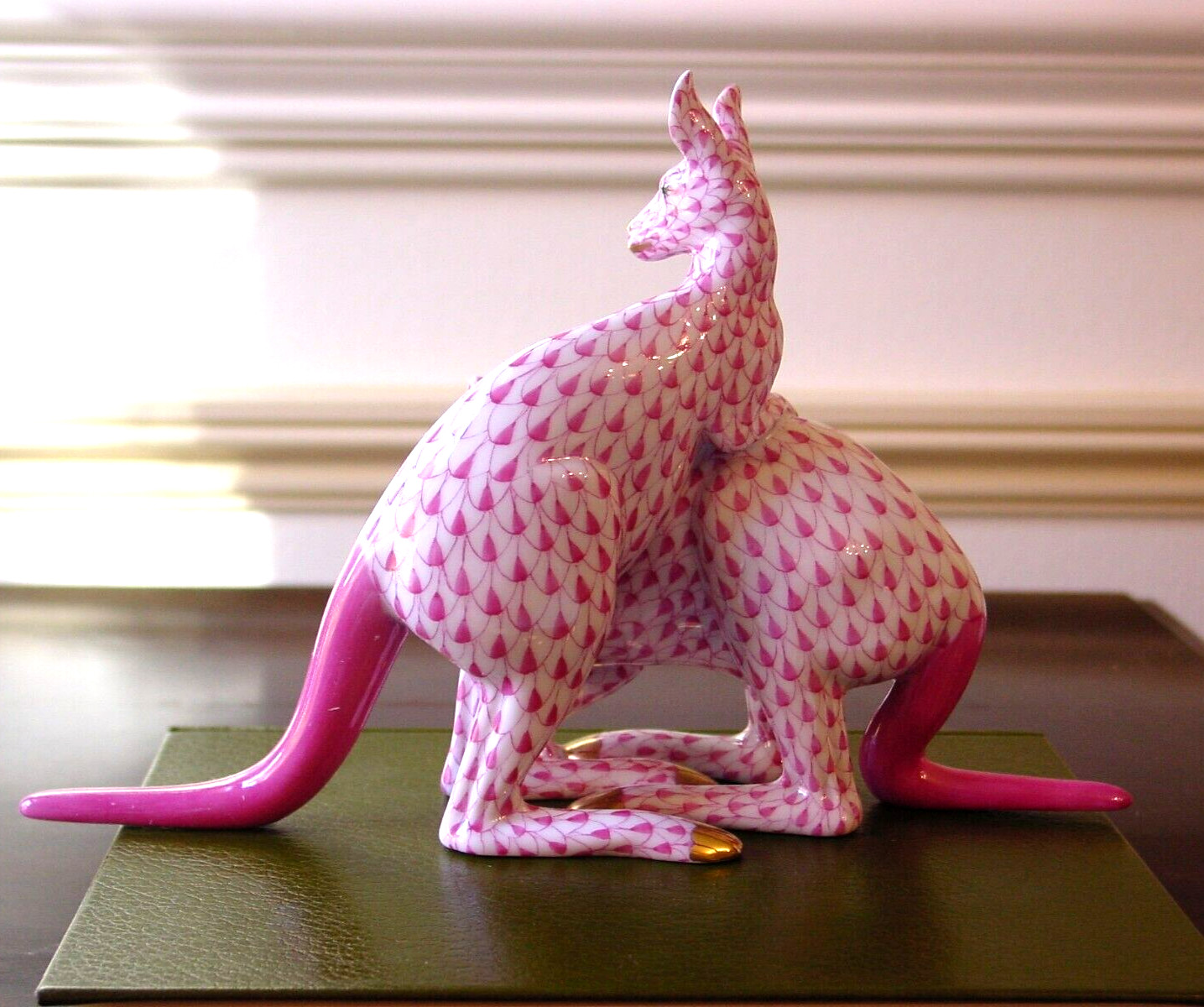 HEREND, KANGAROO PAIR PORCELAIN FIGURINE, RASPBERRY FISHNET, FLAWLESS