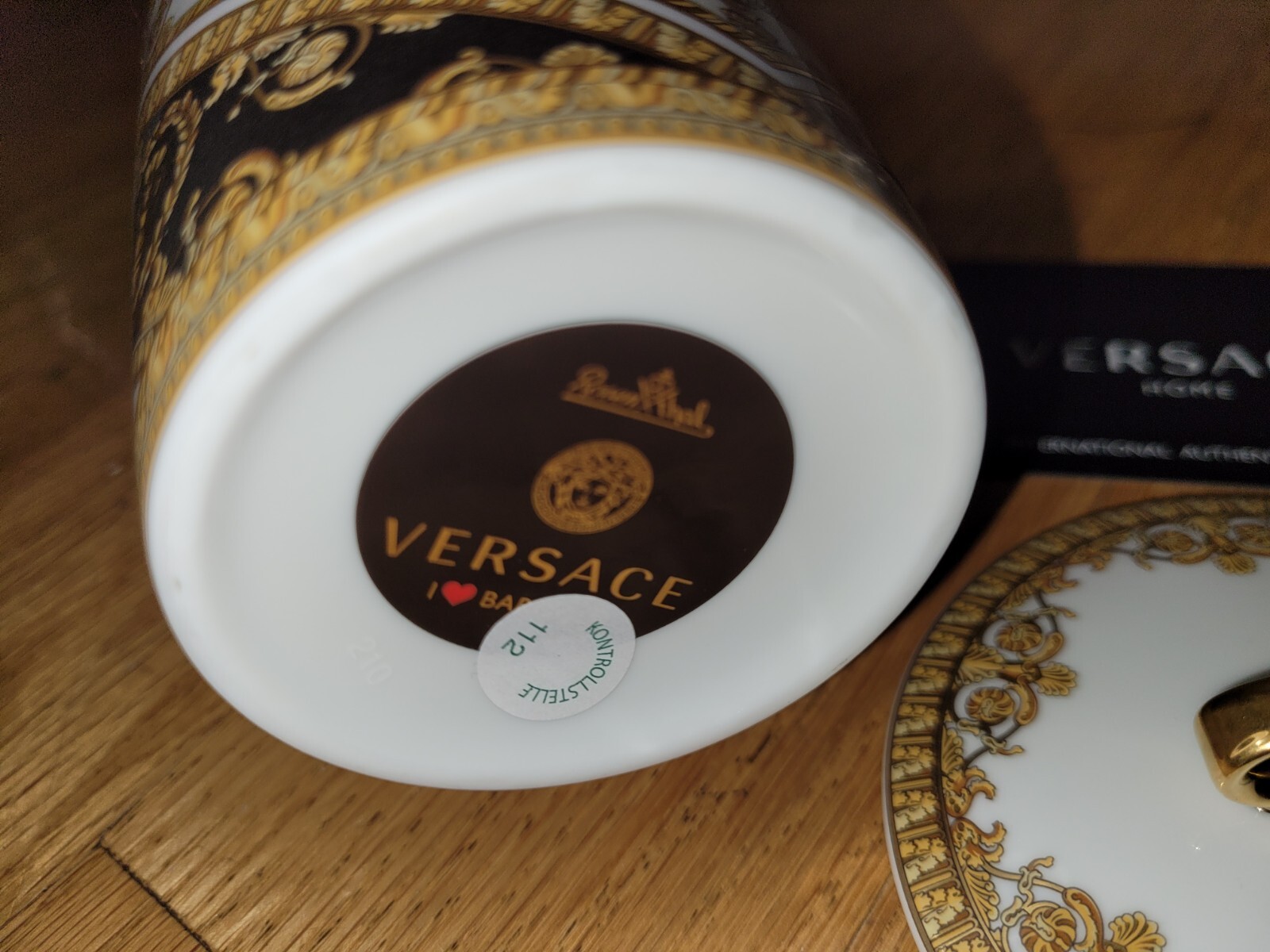 Authentic Versace/Rosenthal Porcelain Scented Candle With Lid, I Love Baroque