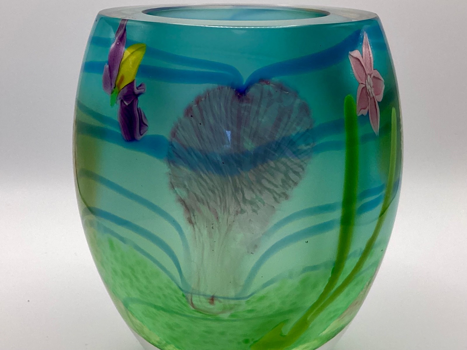 1993 Vintage CAITHNESS Studio Art Glass Spring Romance Vase Retired