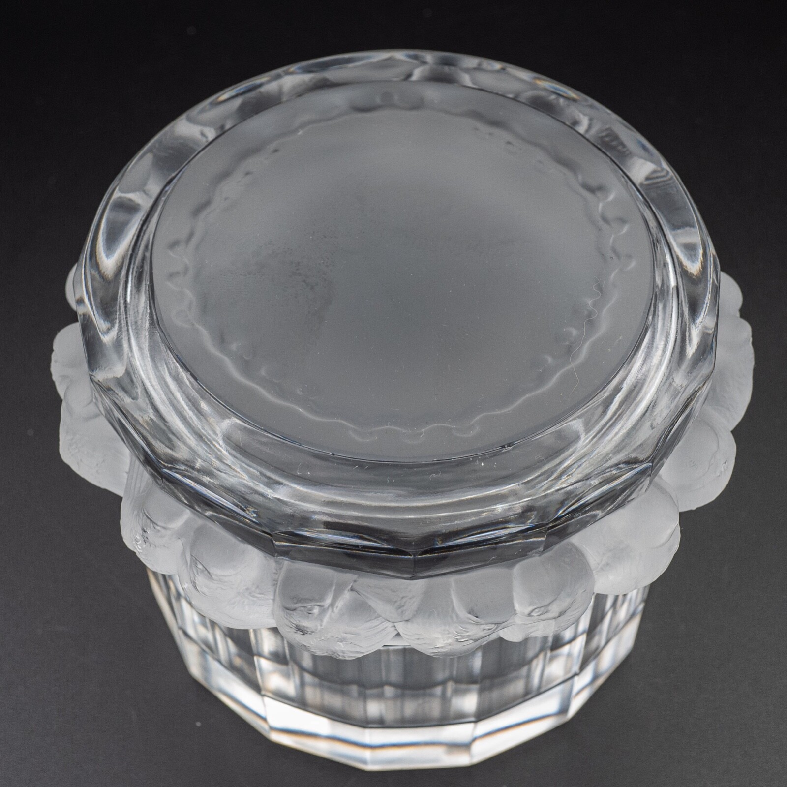 READ Lalique France Crystal Robinsons Mesanges Bird Sparrow Dresser Box 3 3/8″ H