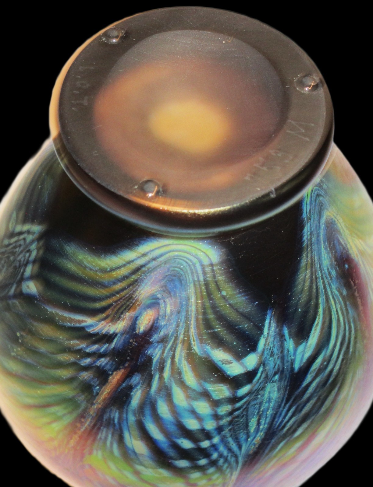 Decorated Iridescent Art Glass Vase Sotheby’s Chicago L.C. Tiffany Favrile Marks