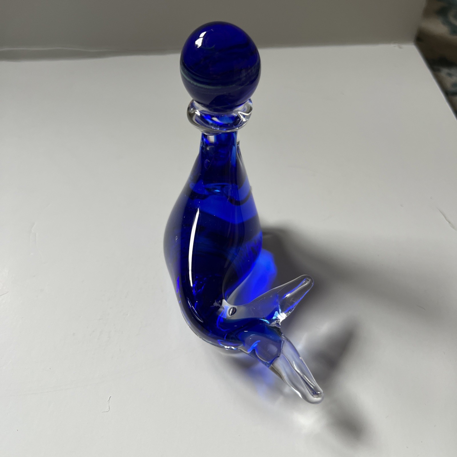 VINTAGE ART GLASS COBALT BLUE COLOR SEAL SEA LION PAPERWEIGHT FIGURINE