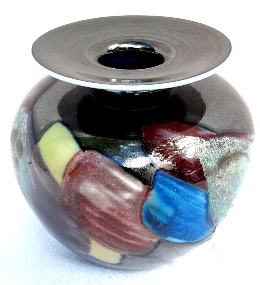 Studio Art Vase 5 1/4″ tall signed MAR