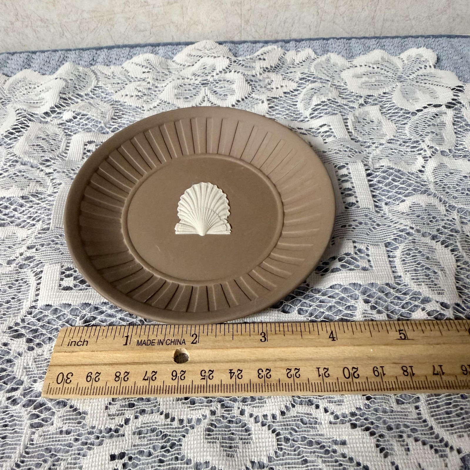 Vintage Wedgwood Brown Jasperware Shell Collector Plate Dish Made In England