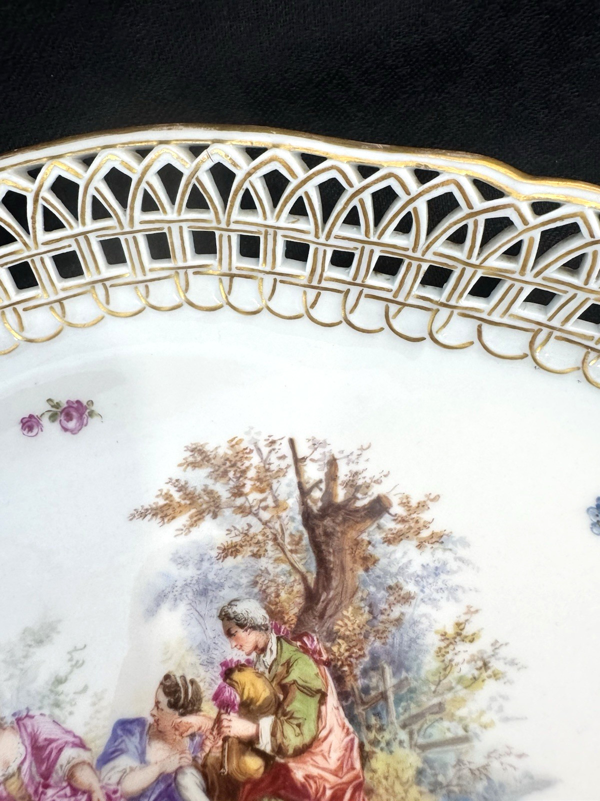 Antique KPM Berlin Porcelain Reticulated Platter Pater Bagpipe Player Scene 11″