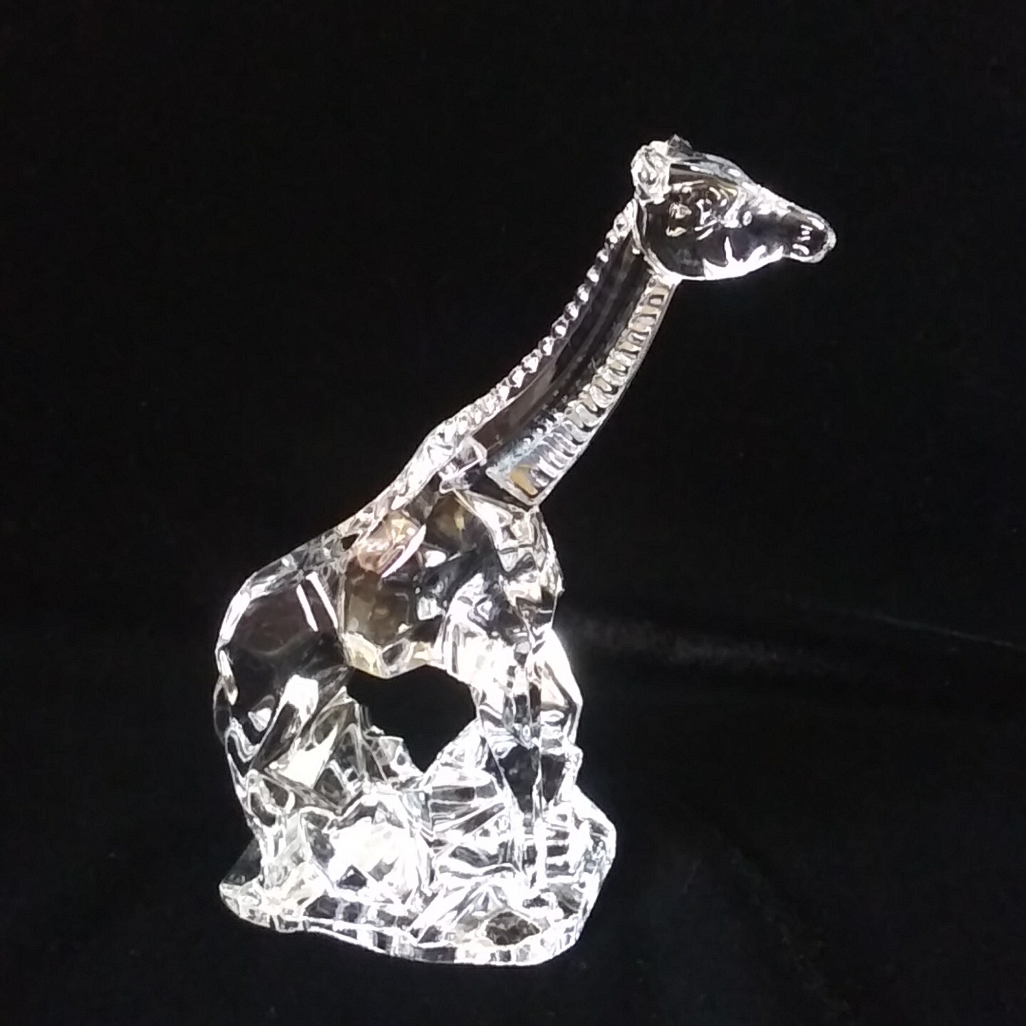 Italian Crystal Giraffe Chiseled Figurine 24% Lead Glass Made In Italy