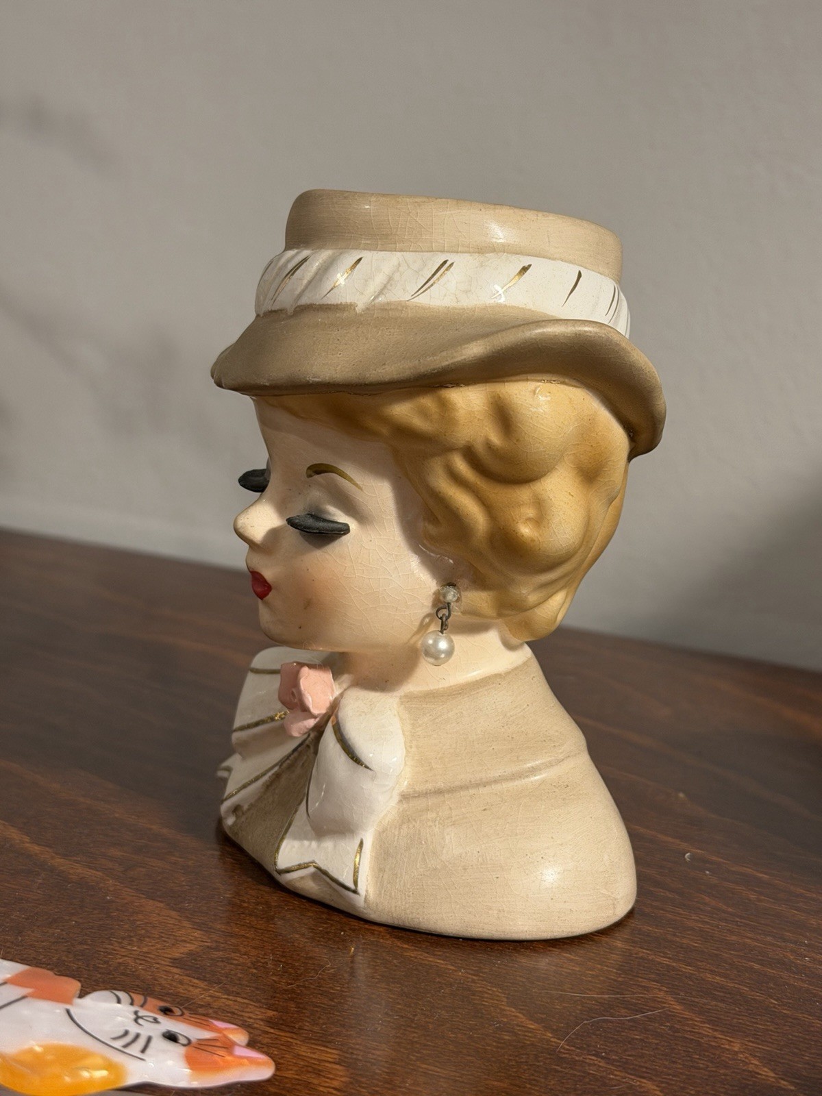 Vintage INARCO Japan Lady Head Vase E-1066 1963 Blonde Hat Pearl Earring Planter