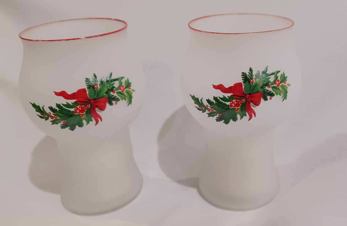 NIB Pfaltzgraff Christmas Heritage Frosted Decal Mini Floating Pillar Candles