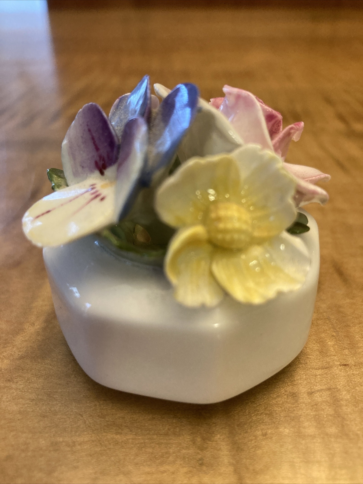 Aynsley Floral Bouquet Fine Bone China: Hand-Painted & Crafted in England