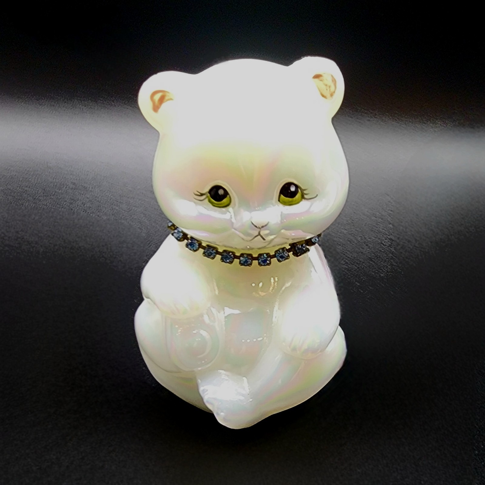 Fenton Opalescent Glass Bear With September Rhinestone Necklace Vintage Figurine