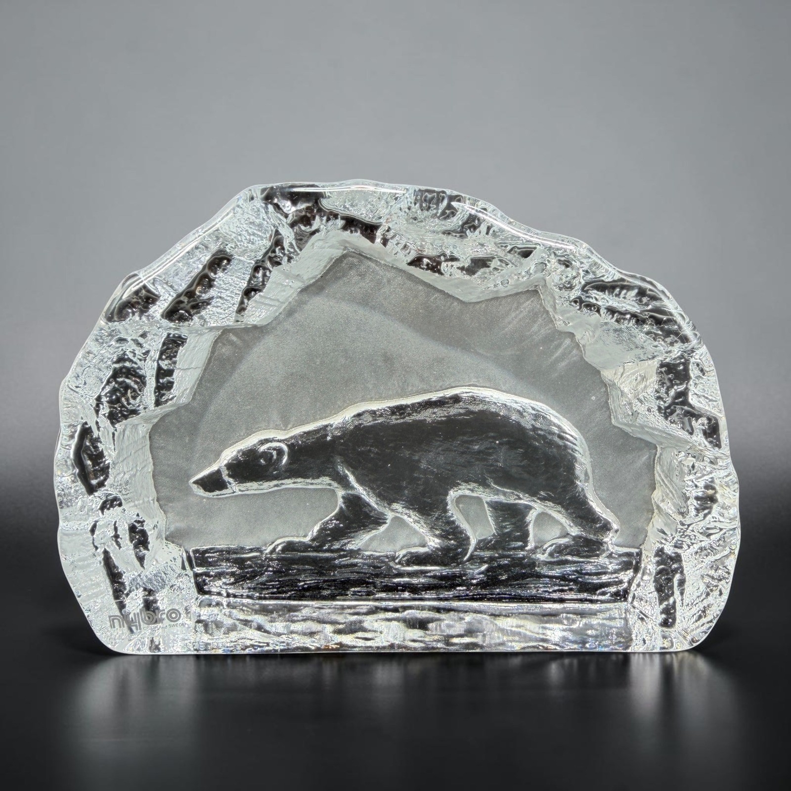 Nybro Sweden Crystal Polar Bear Art Glass Paperweight Sculpture Ice Block 6×4