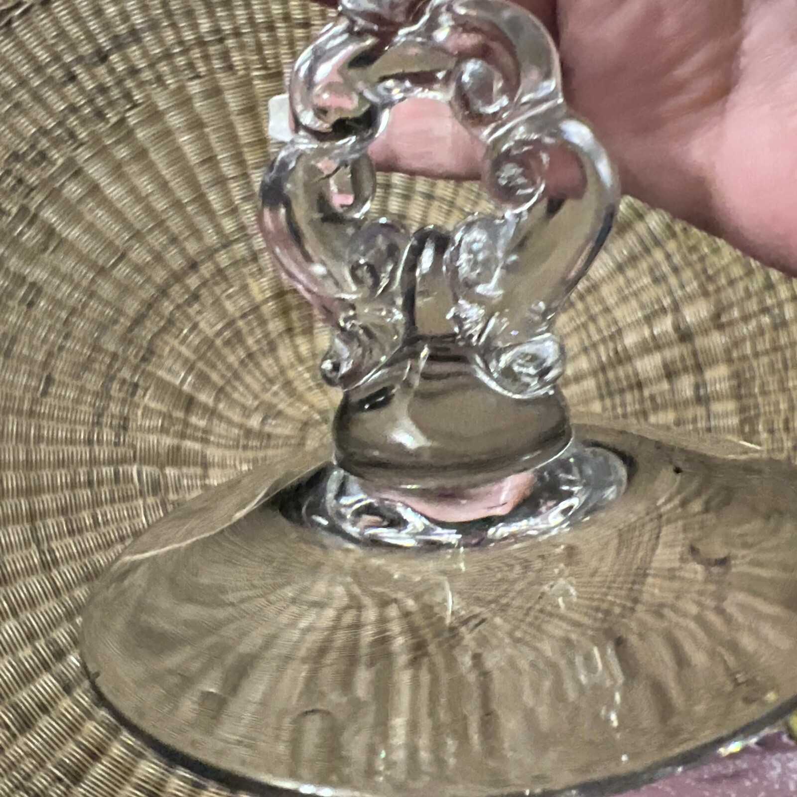 CAMBRIDGE GLASS ROSE POINT CRYSTAL #1233 10″ KEYHOLE FOOTED BLOWN ETCHED VASE