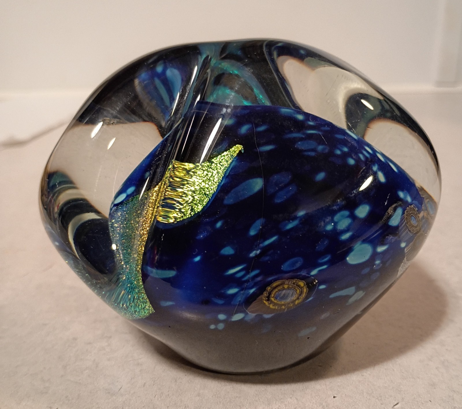 Gorgeous 2001 Signed Robert Eickholt Dichroic Free Form Art Glass Paperweight