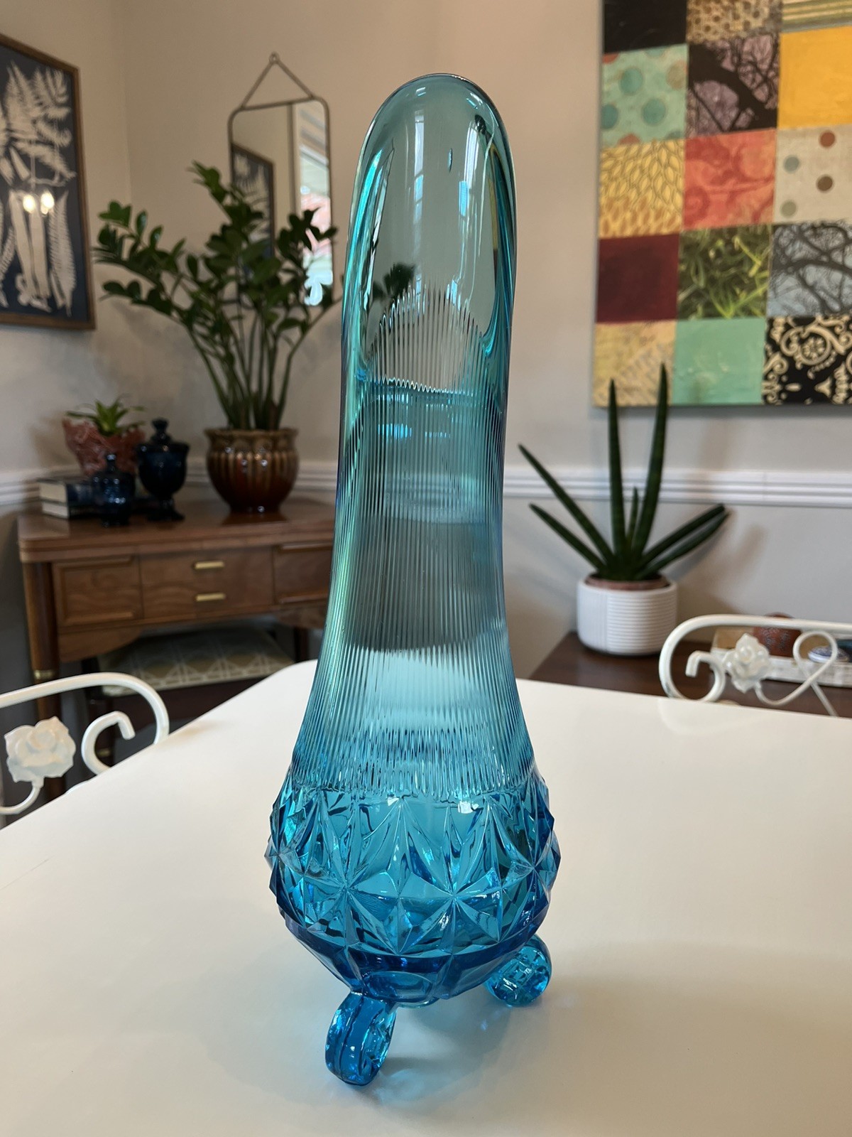 Vintage LE Smith Blue Three 3 Wheeler Swung Vase Ribbed Diamond Butt 16” MCM