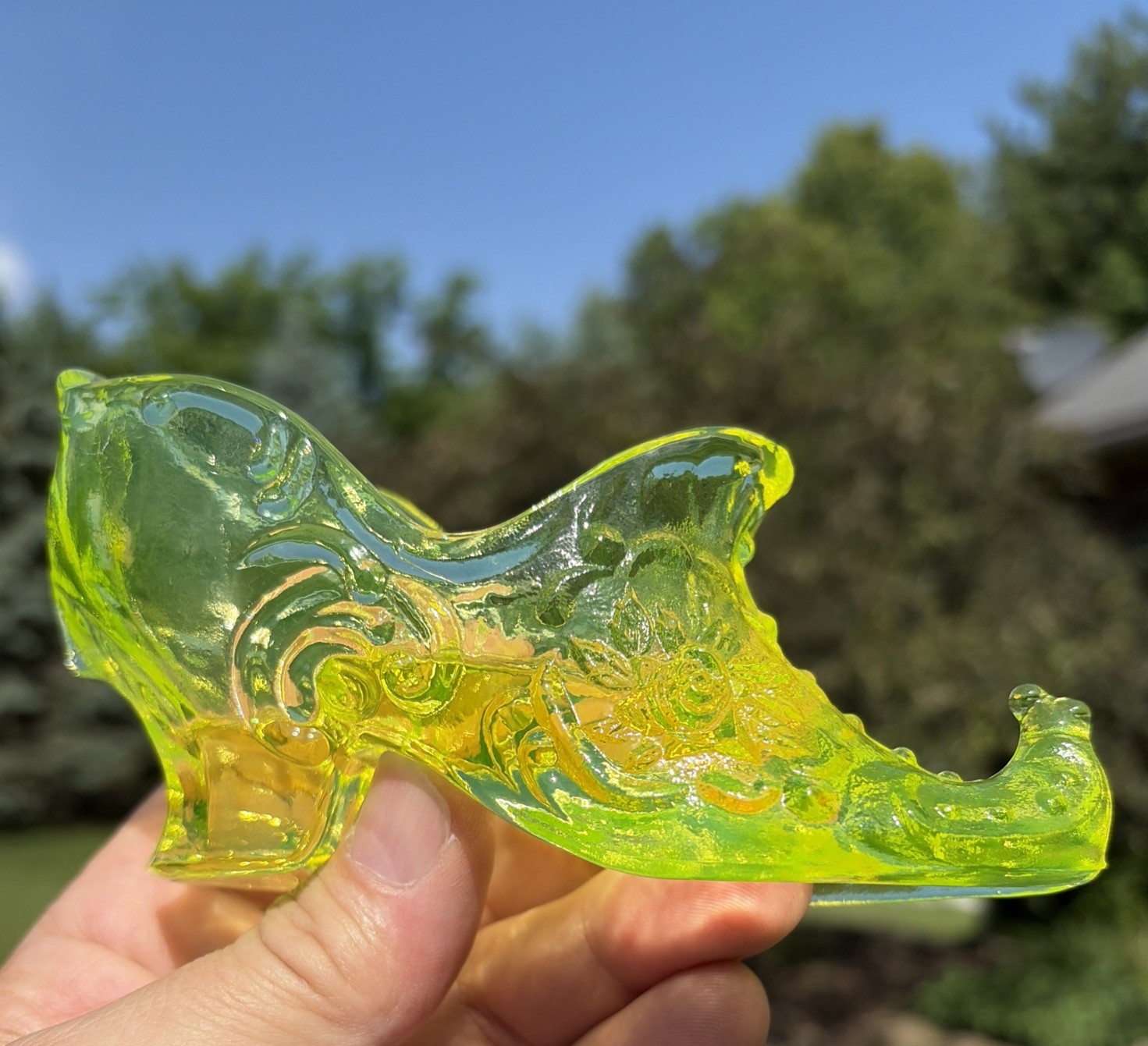 Mosser Topaz Vaseline Uranium Rose Slipper Shoe Figurine 6″ UV Glow VTG