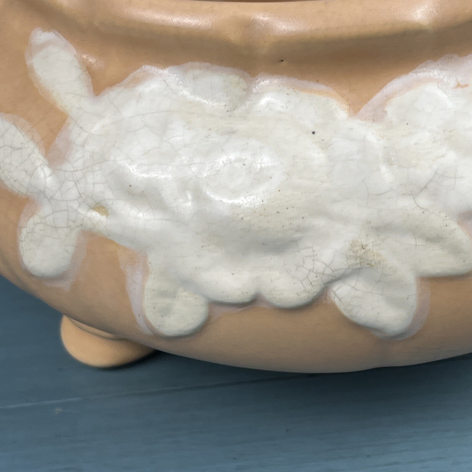 VTG Weller Footed Vase Or Planter Peach With White Cameo Roses READ MORE