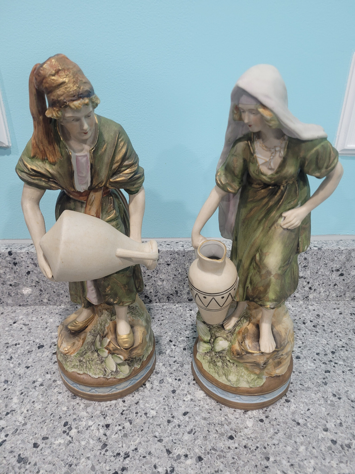 LARGE VINTAGE ROYAL SEALY 14.25″ TALL MAN WOMAN WITH ROBES & WATER JUGS BIBLICAL