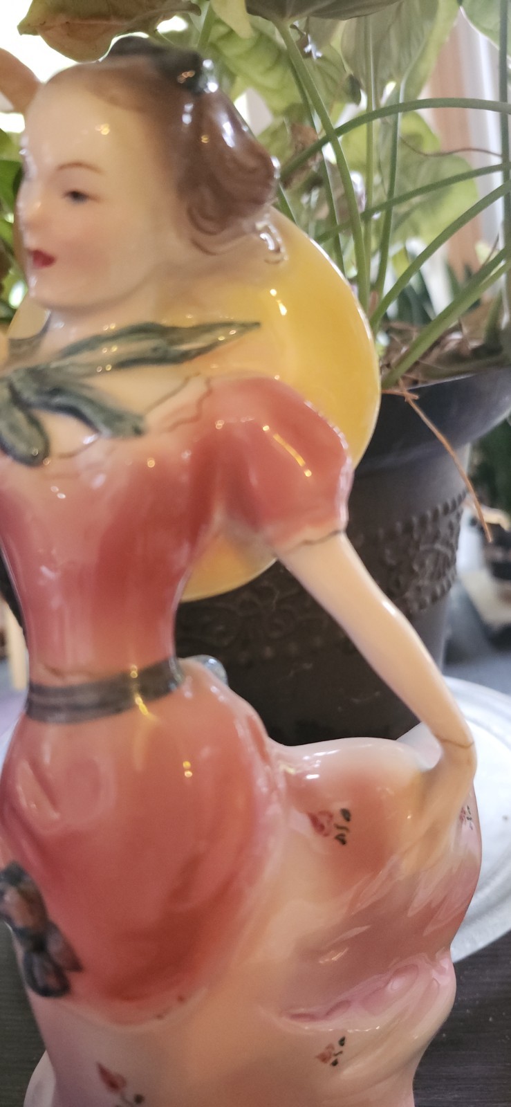 Goldscheider Everlast Hand Painted Fine China Woman Figurine 11in MPN 2582