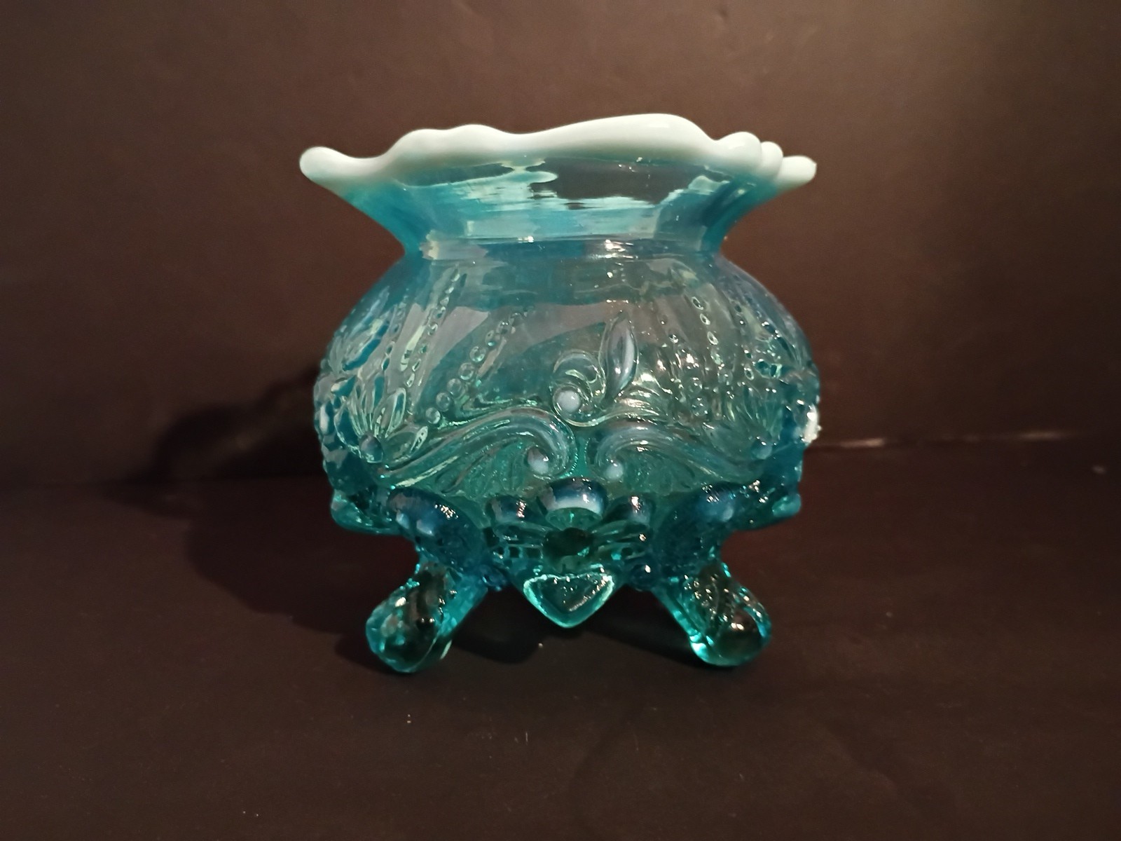 Sowerby Lt Blue Opalescent Piasa Bird Rose Glass 4.5″ Tall 4″ Dia Bowl No Damage