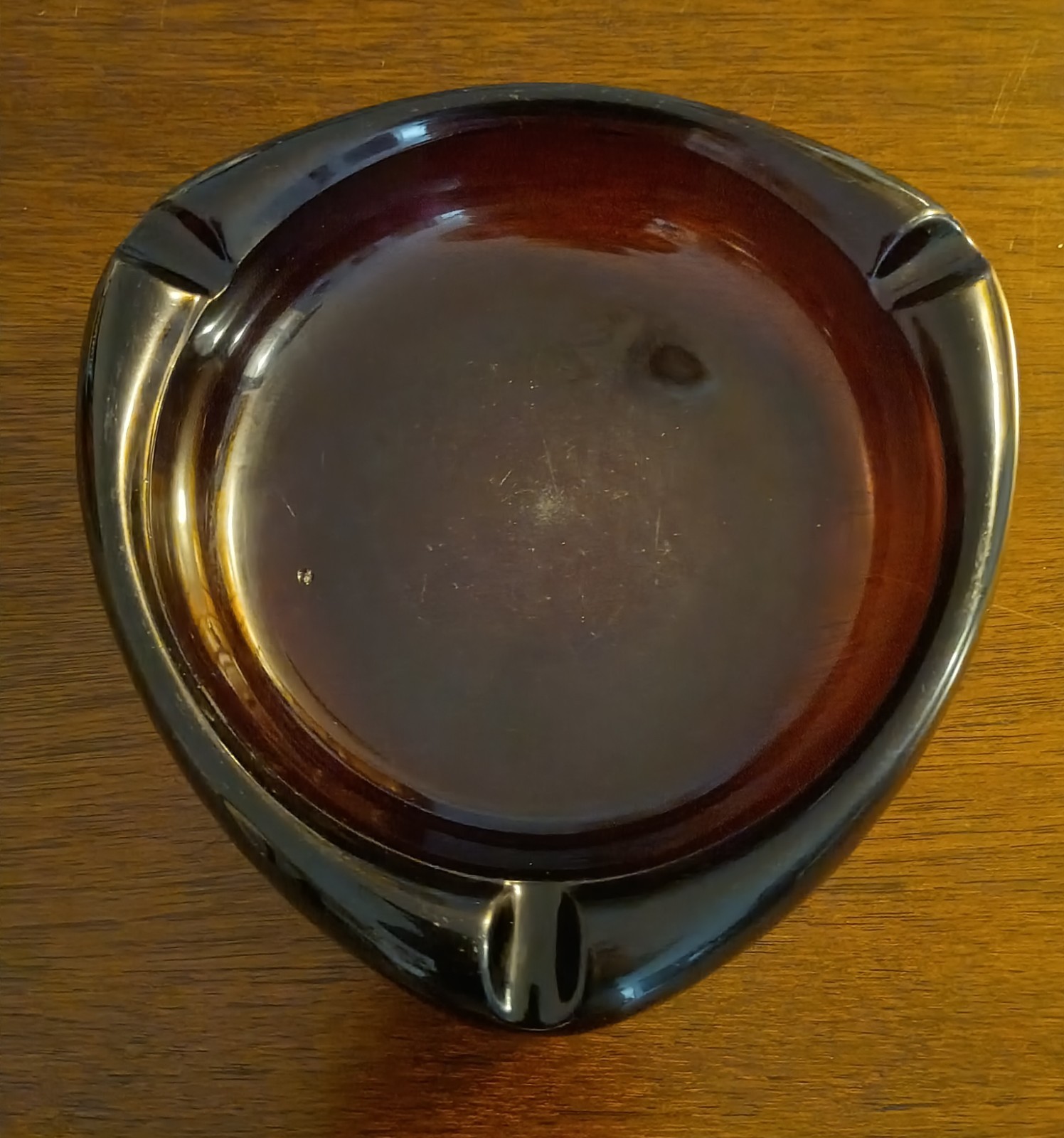 Mid Century Modern Viking Glass Purple Amethyst Rounded Triangle Ashtray 8 inch