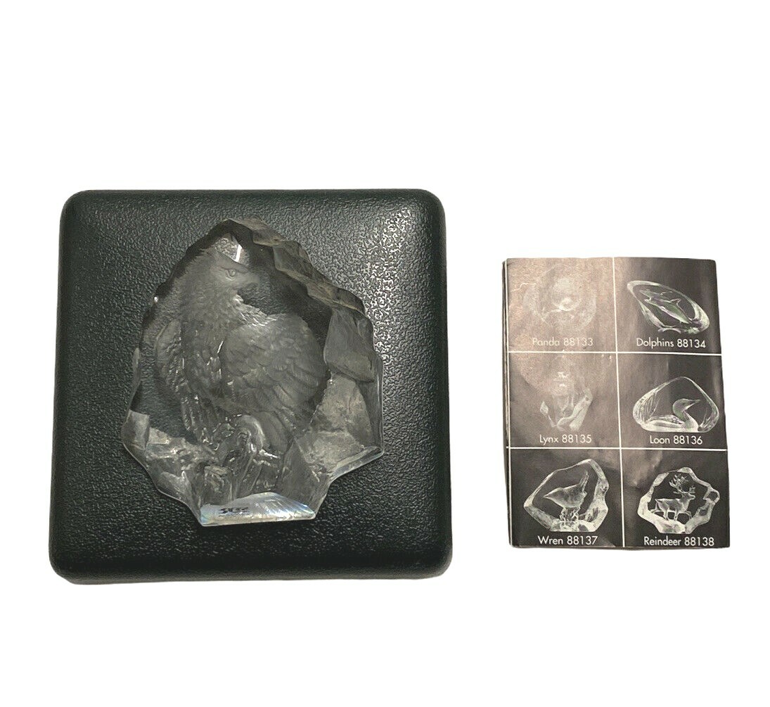 Mats Jonasson Full Lead Crystal Eagle Sculpture Sweden Clear Paperweight in Case