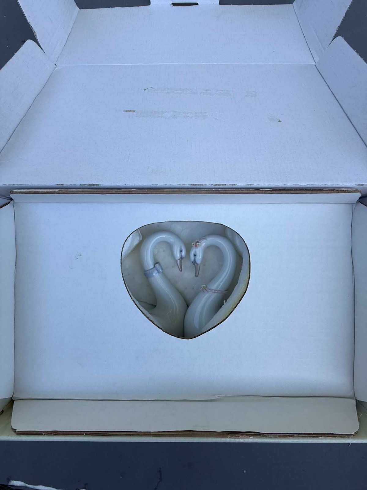Lladró Endless Love Swan Figurine Porcelain Spain 1998 w/ Original Box 6585