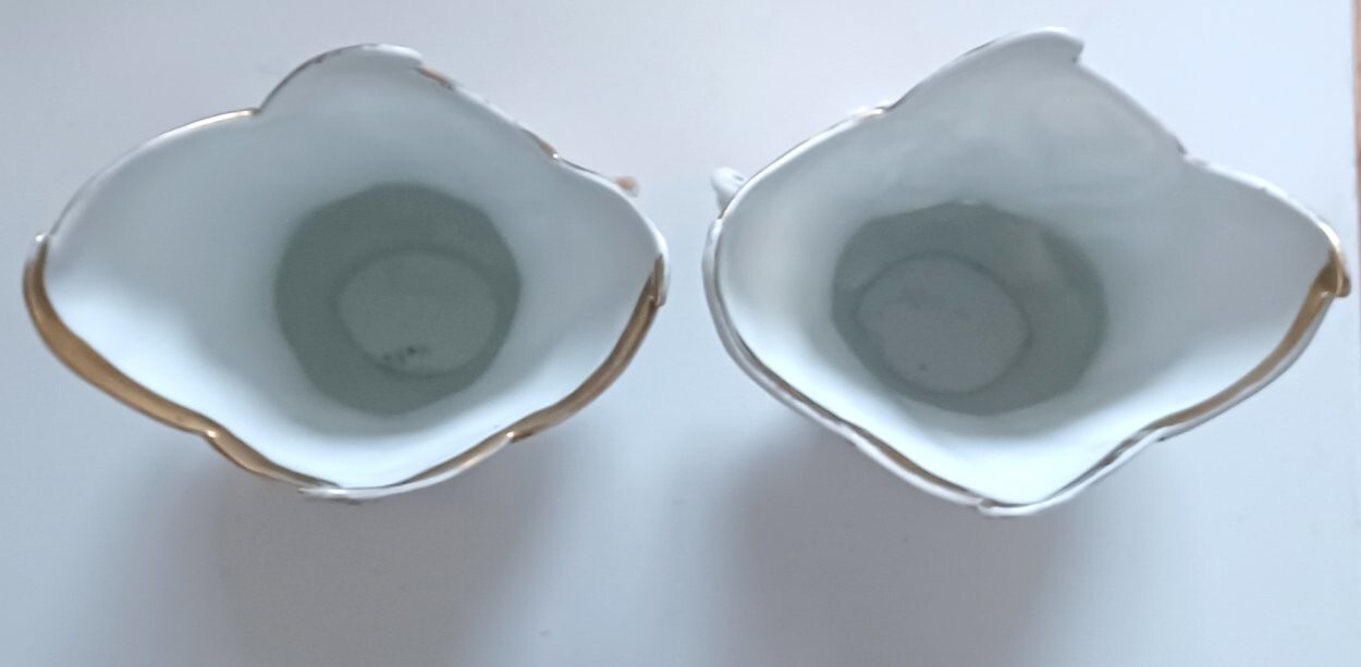 LARGE PAIR of Antique Vieux Old Paris Porcelain Vases with Beautiful Flowers 11″