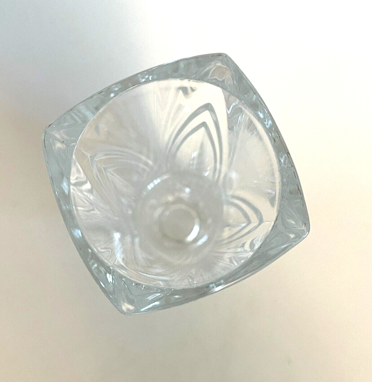 Cristal D’Arques Chatelet 24% Lead Crystal Bud Vase. Made in France 6.75 inches
