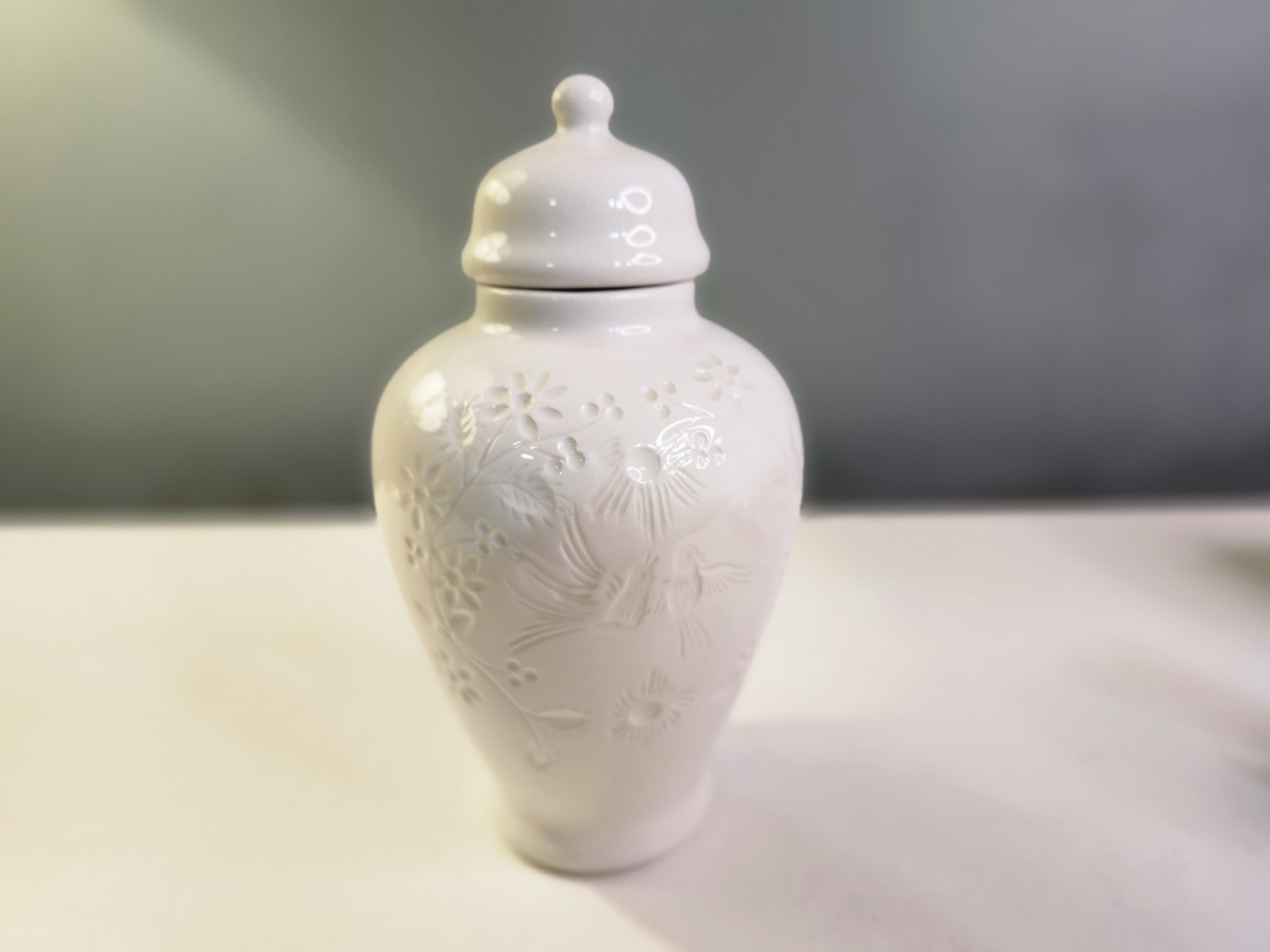 Vintage Handmade White Pottery Ginger Jar Bird Floral Embossed Vase Urn 1983
