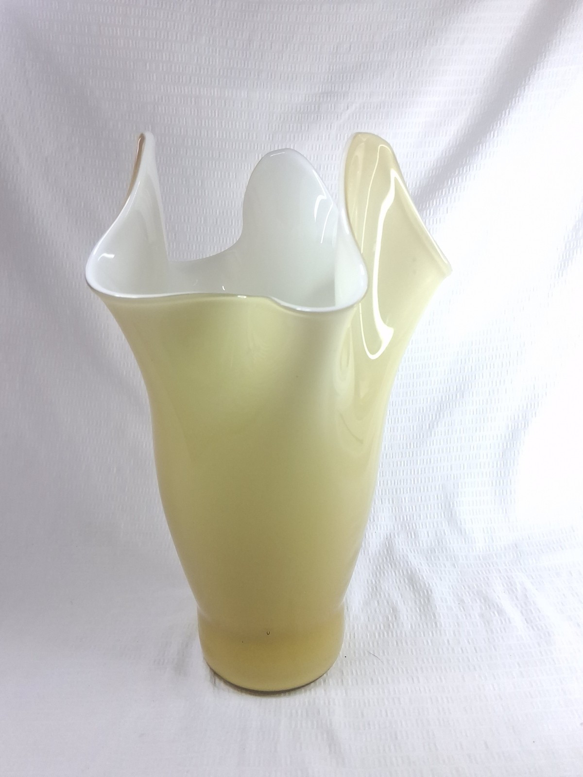 Vintage MCM Handblown Art Glass Yellow White Brown Ruffled Handkerchief Vase 12″
