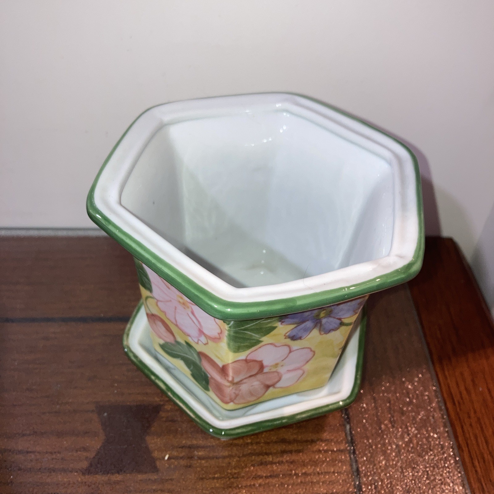 Andrea by Sadek Small Floral Hexagon Flower Pot Planter & Under Tray