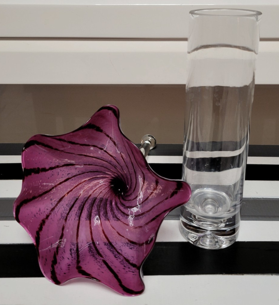 MURANO ART GLASS ORCHID FLOWER ON A CLEAR KROSNO WEIGHTED BOTTOM CYLINDER VASE