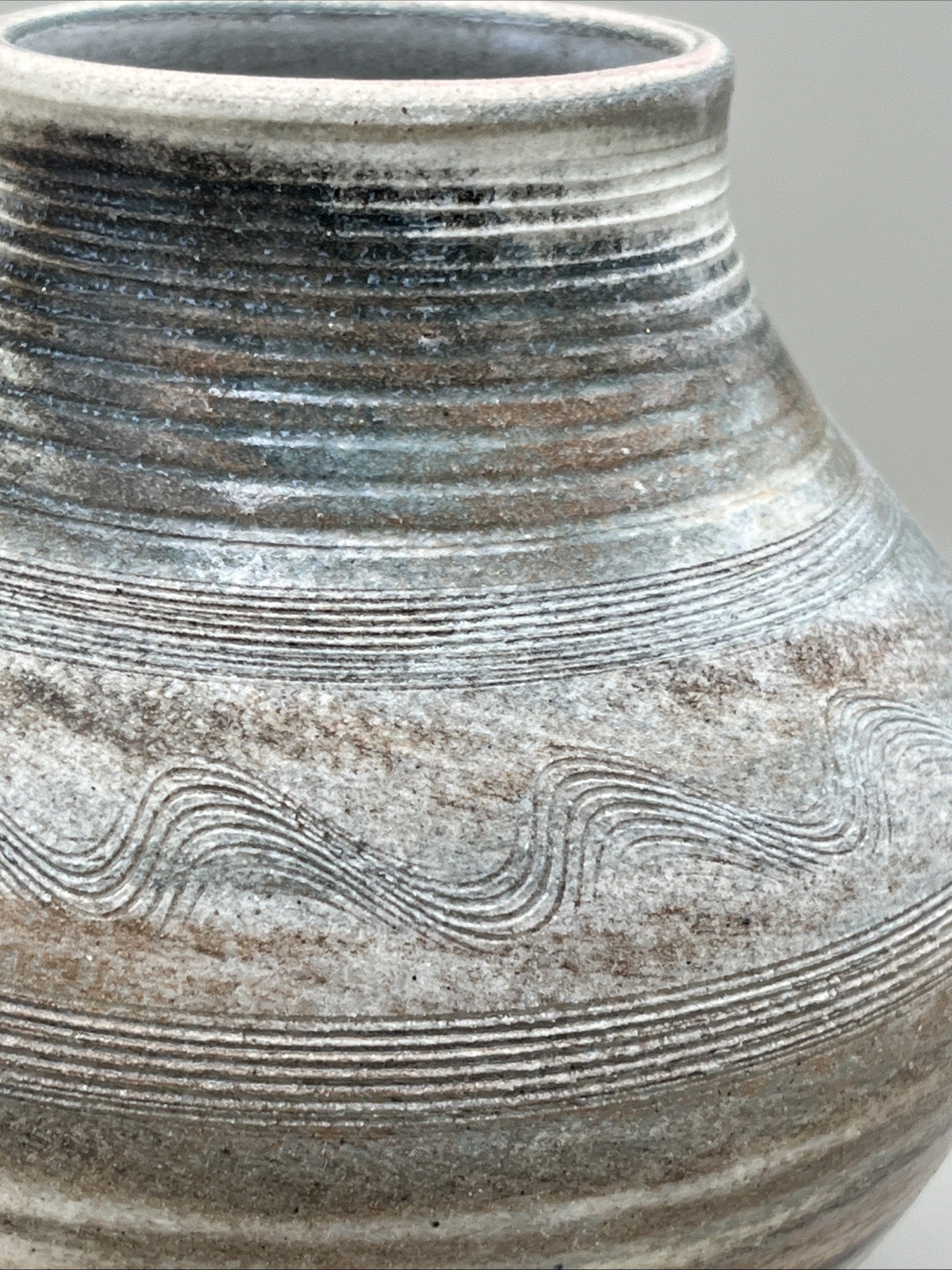 Vtg Olin Powers Signed Studio Art Pottery Handthrown Vase AZ Petroglyph 06