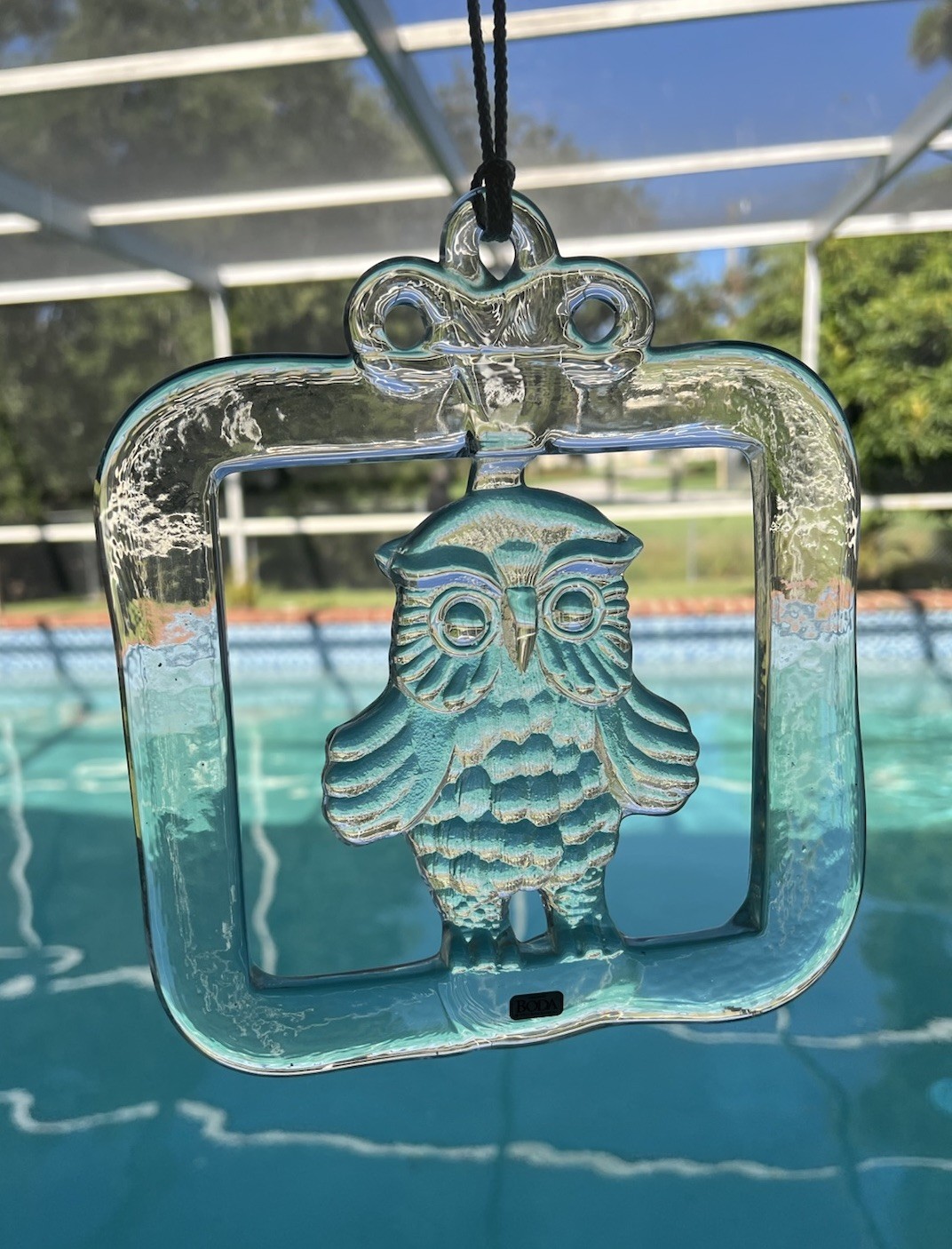 Kosta Boda Glass Owl Suncatcher by Bertil Vallien – Swedish Art Glass