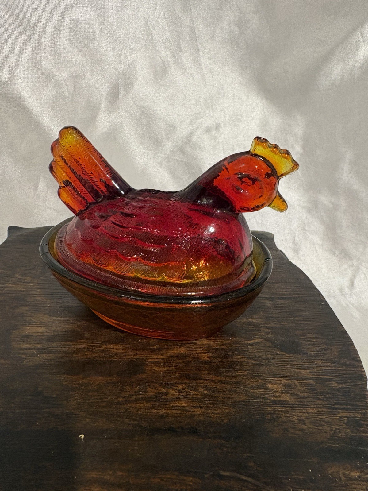 Vibrant Vintage Amberina Glass Hen On A Nest Cadmium Orange Red Unique Small