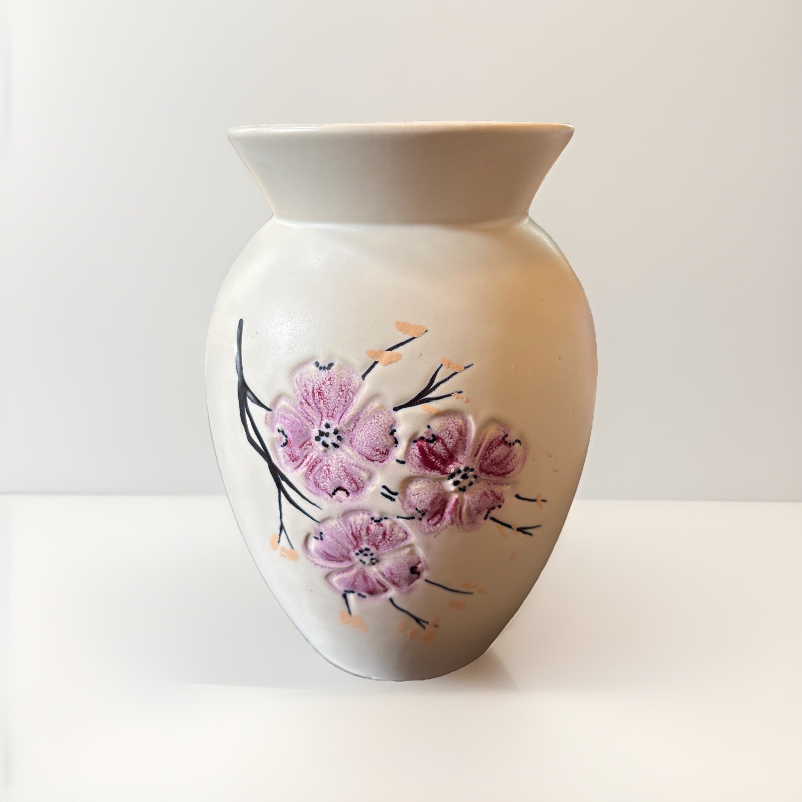 Beautiful white with pink flowers McCoy vase, 9.5 inches