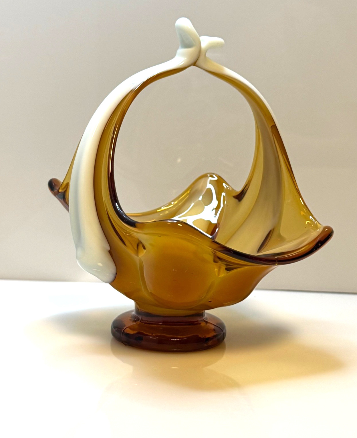 Handblown Peach and White Cased Glass Petal Basket White Handles 7″ Tall – EUC