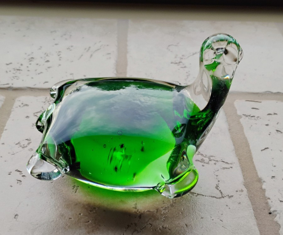 Vintage Handblown Art Glass Clear Green Sea Turtle Figurine Paperweight