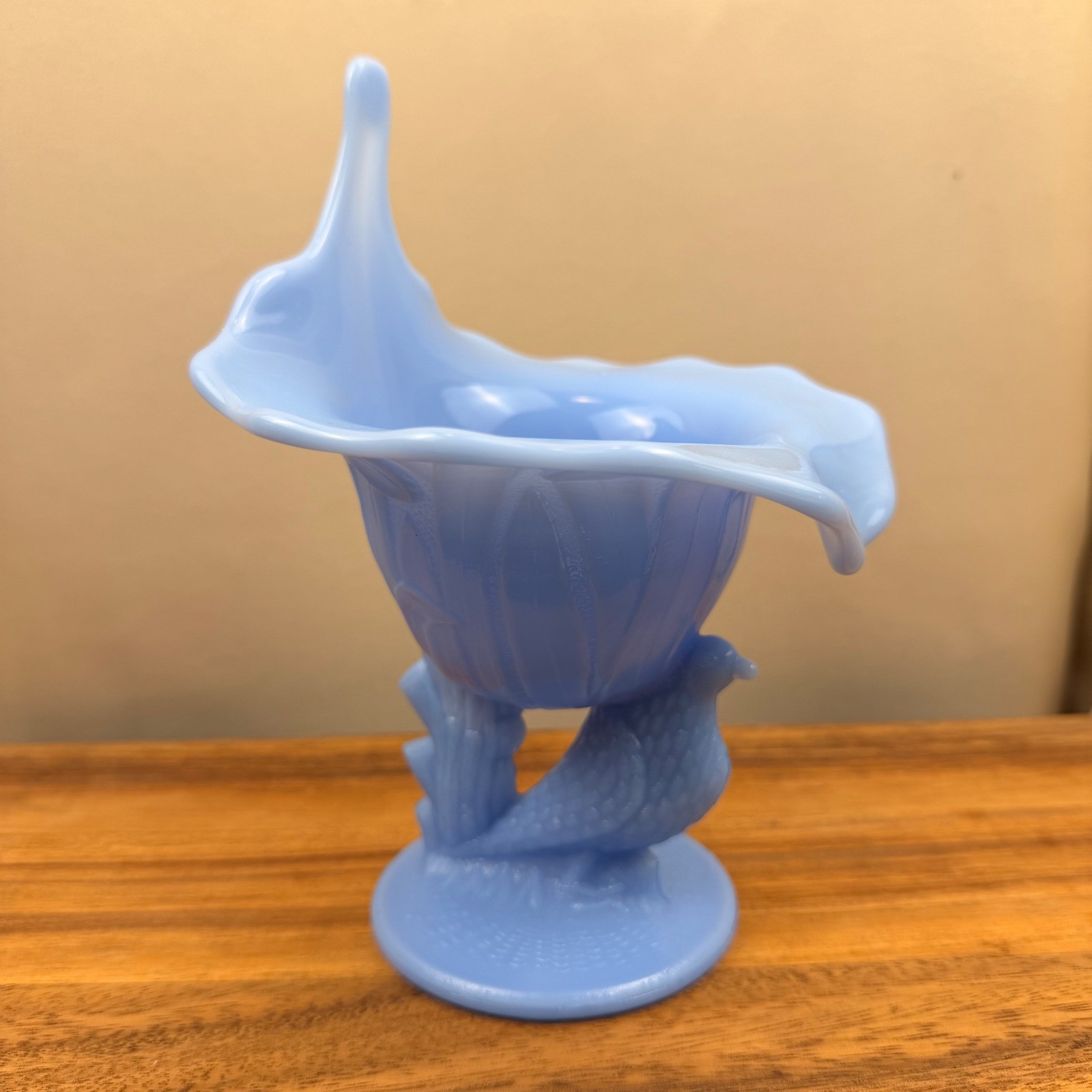 Periwinkle Blue Slag Glass Bird Cornucopia Jack in the Pulpit Vase 7.5″