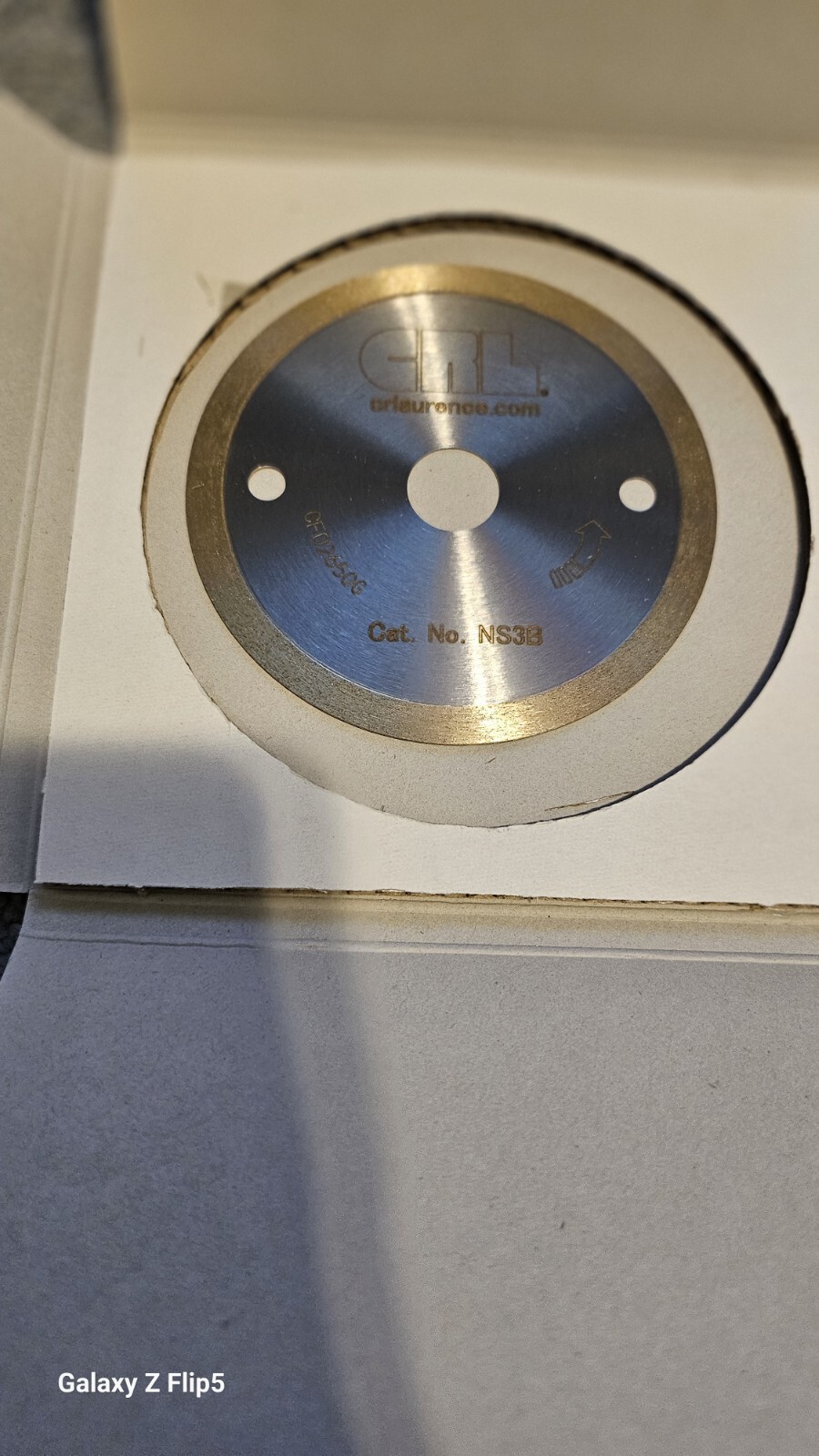 CRL 3-3/8″ Metal Bond Diamond Glass Cutting Blade 9/16″ Arbor – 100 Grit