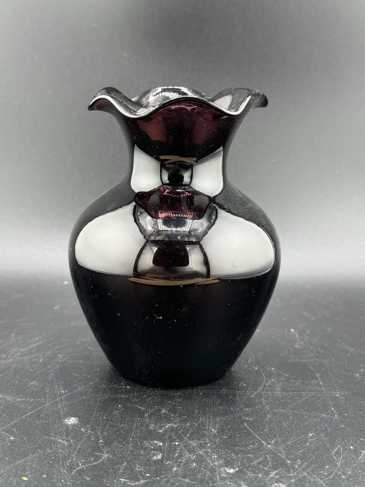 Purple Amethyst Scalloped Edge Top Vase 4.5”