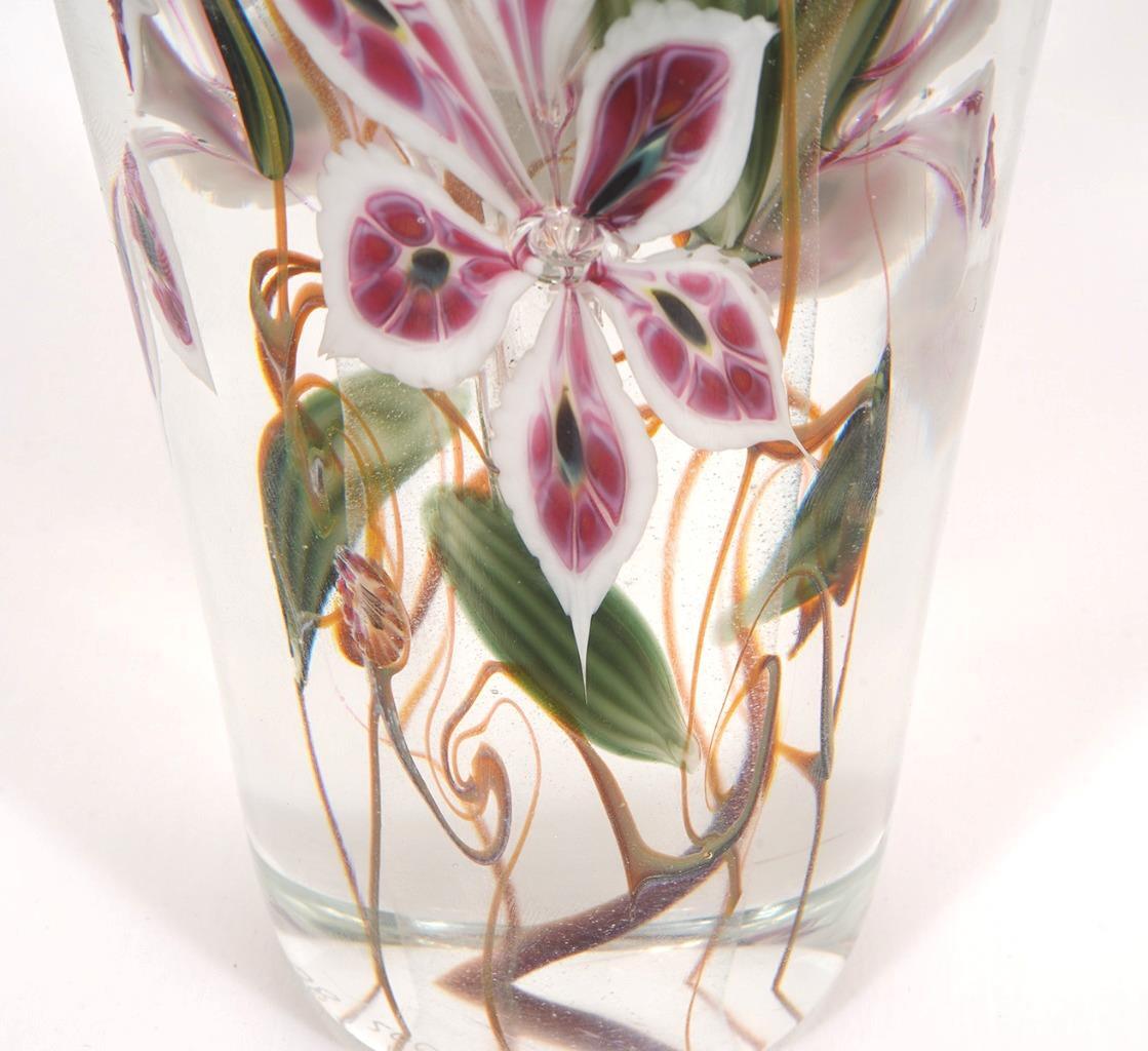 Art Glass Vandermark Studios Merritt & Smarr LE Pink White Flower Clear Vase, 8″