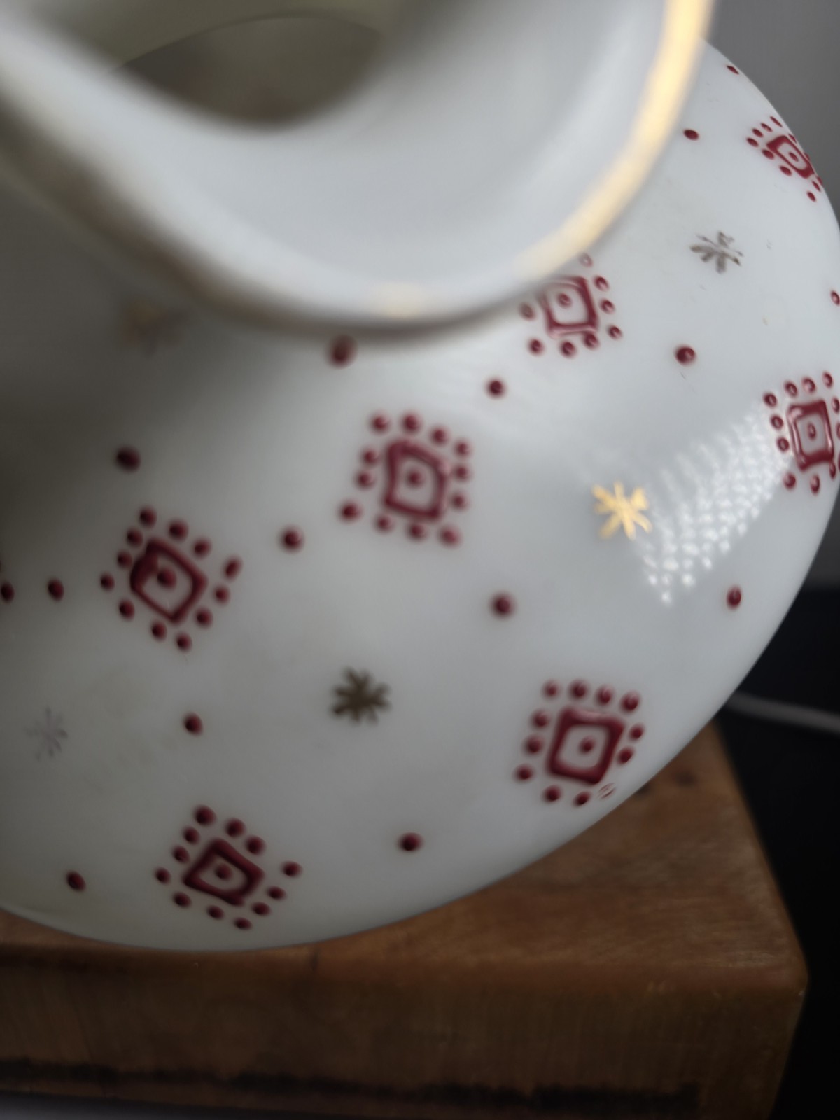 Fenton Charleton Vase Ruffled Gold Stripe Milk Glass Red Geometric Pattern 3001