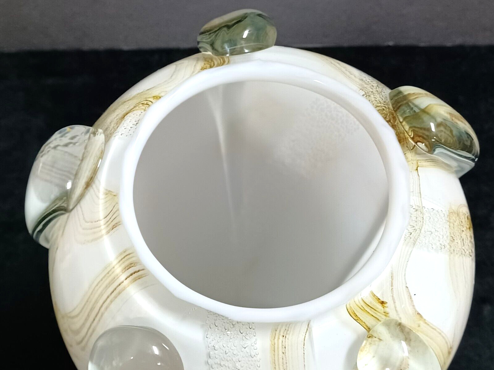 Art Glass Vase Teardrop White Gold Swirl Hand Blown Tabletop Decor 14 1/4″ Heavy