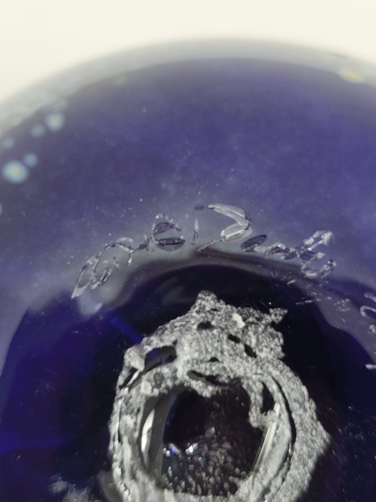 Signed 2011 Blue Iridescent Oil Slick Studio Art Glass Vase Small 4″ X 4.5″