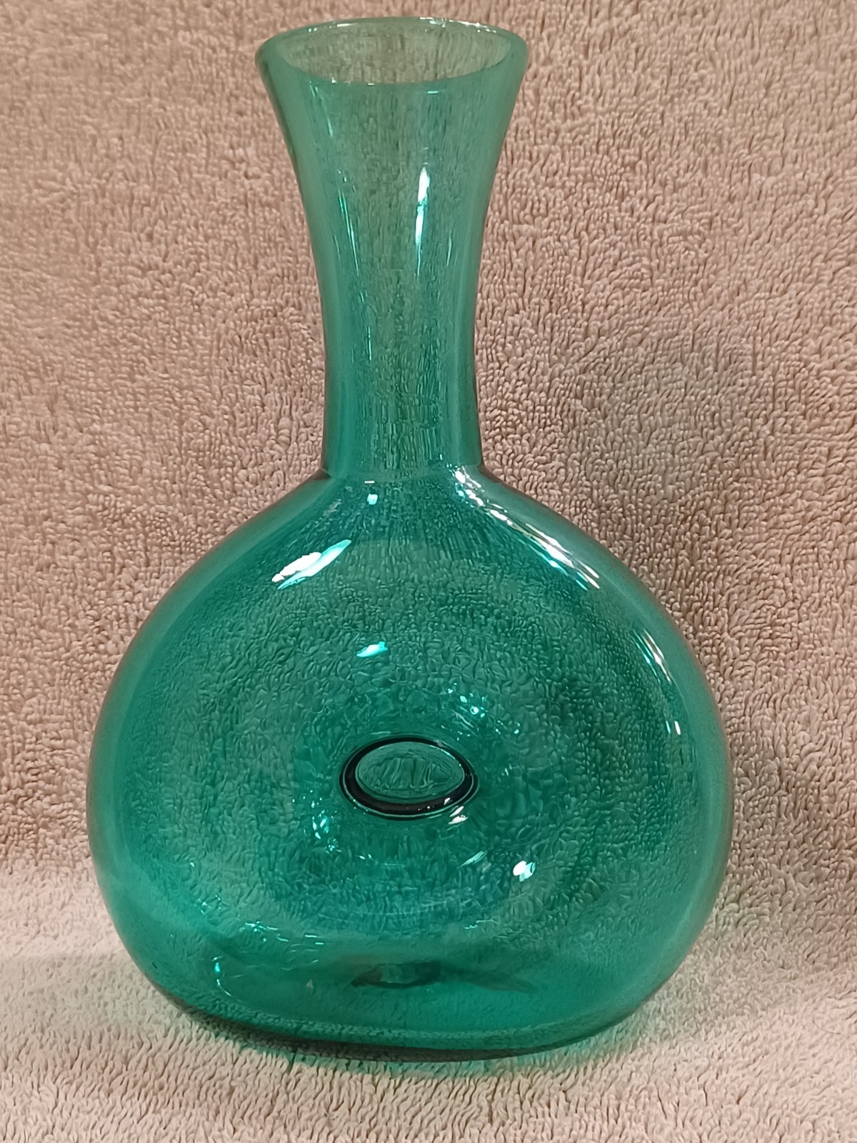 Vintage Blenko Glass #441 Pinched Center Donut Vase Green 7 3/8” Tall MCM
