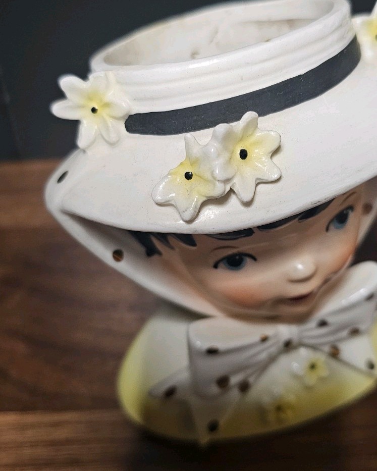 Vintage Relpo Lady Head Vase K1147 RARE YELLOW Gold Polka dot MCM Retro Chic 4