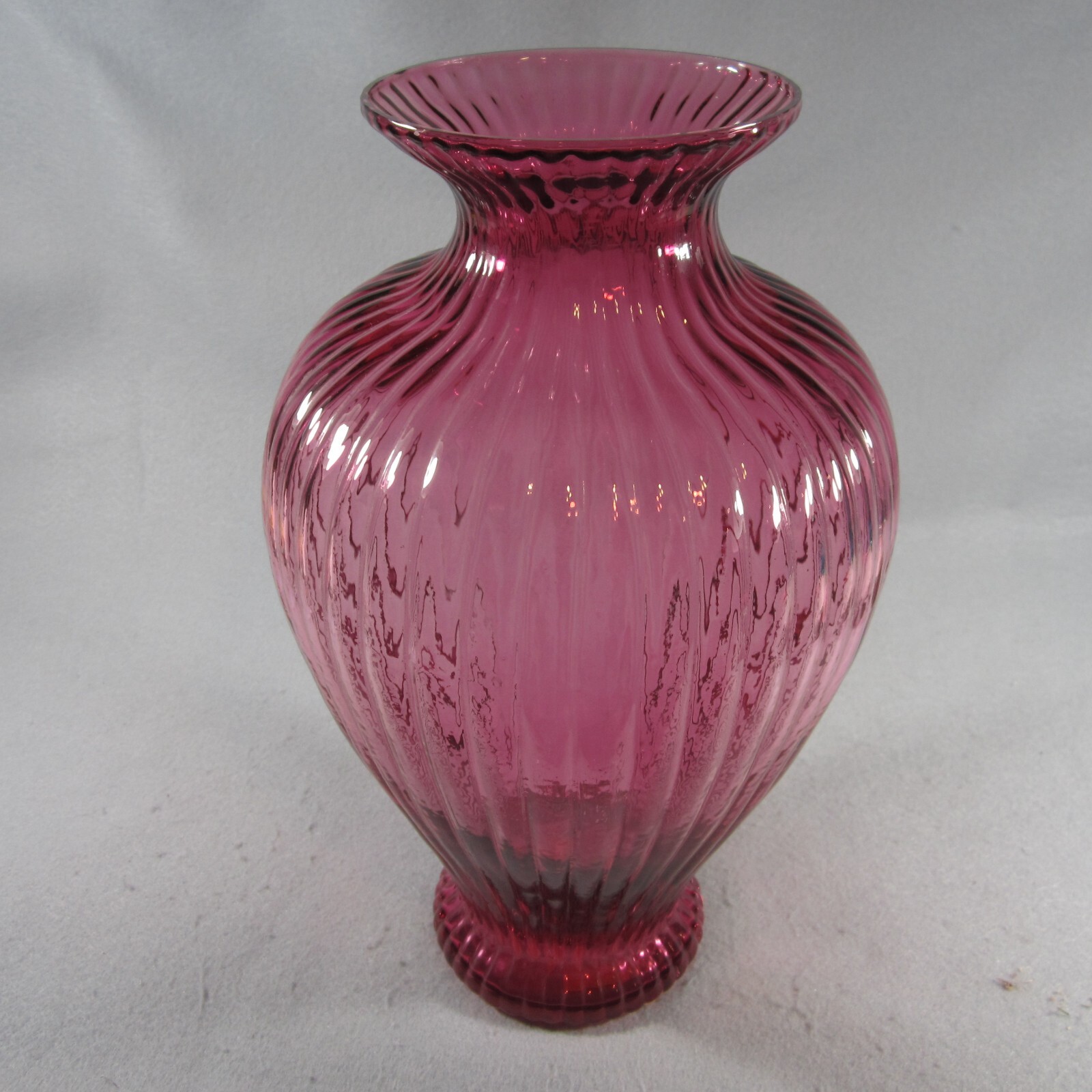 Vtg Pilgrim Cranberry Glass Zenith 12 1/2″ Ripple Flared Vase – Display Only
